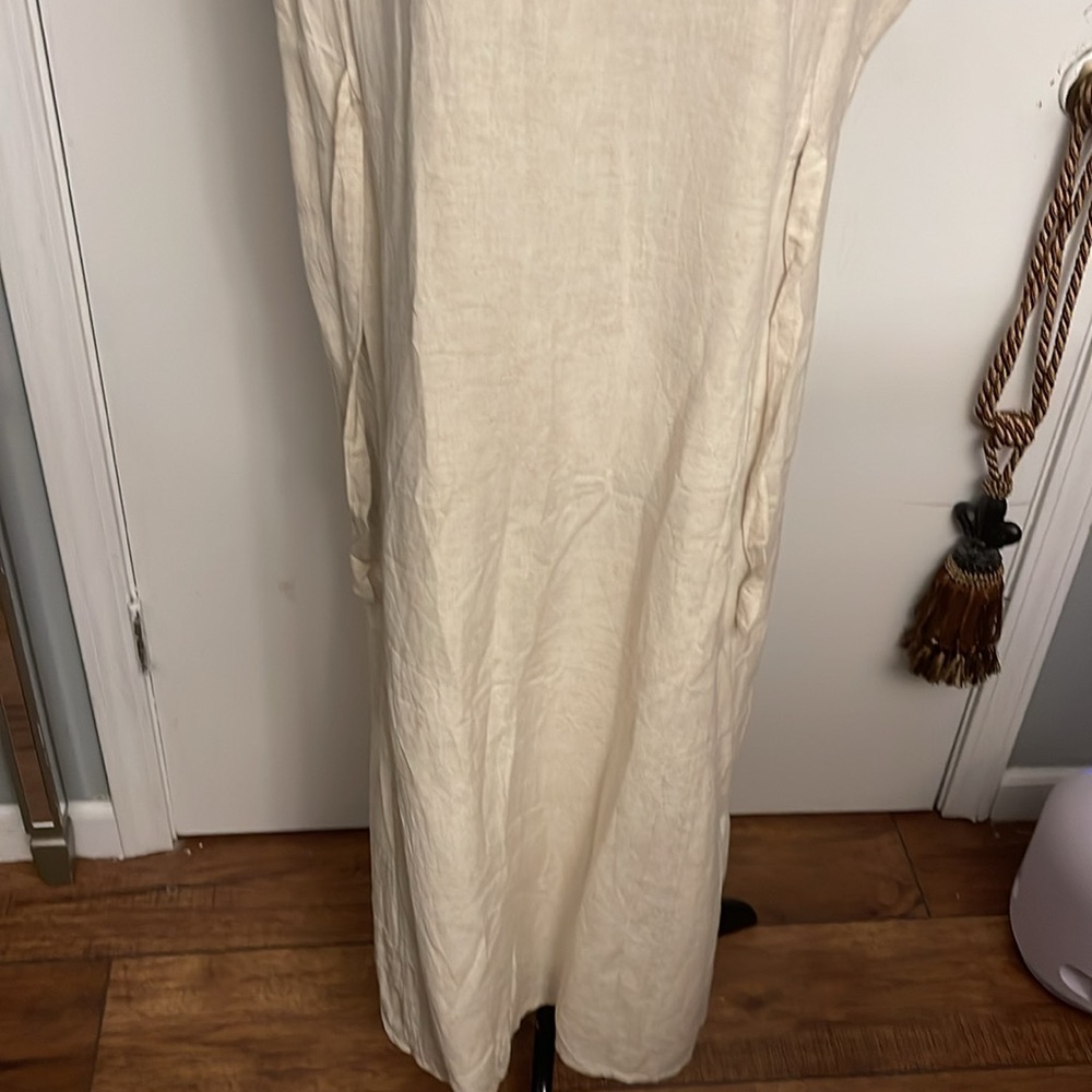 Dress - Picture 5 of 7
